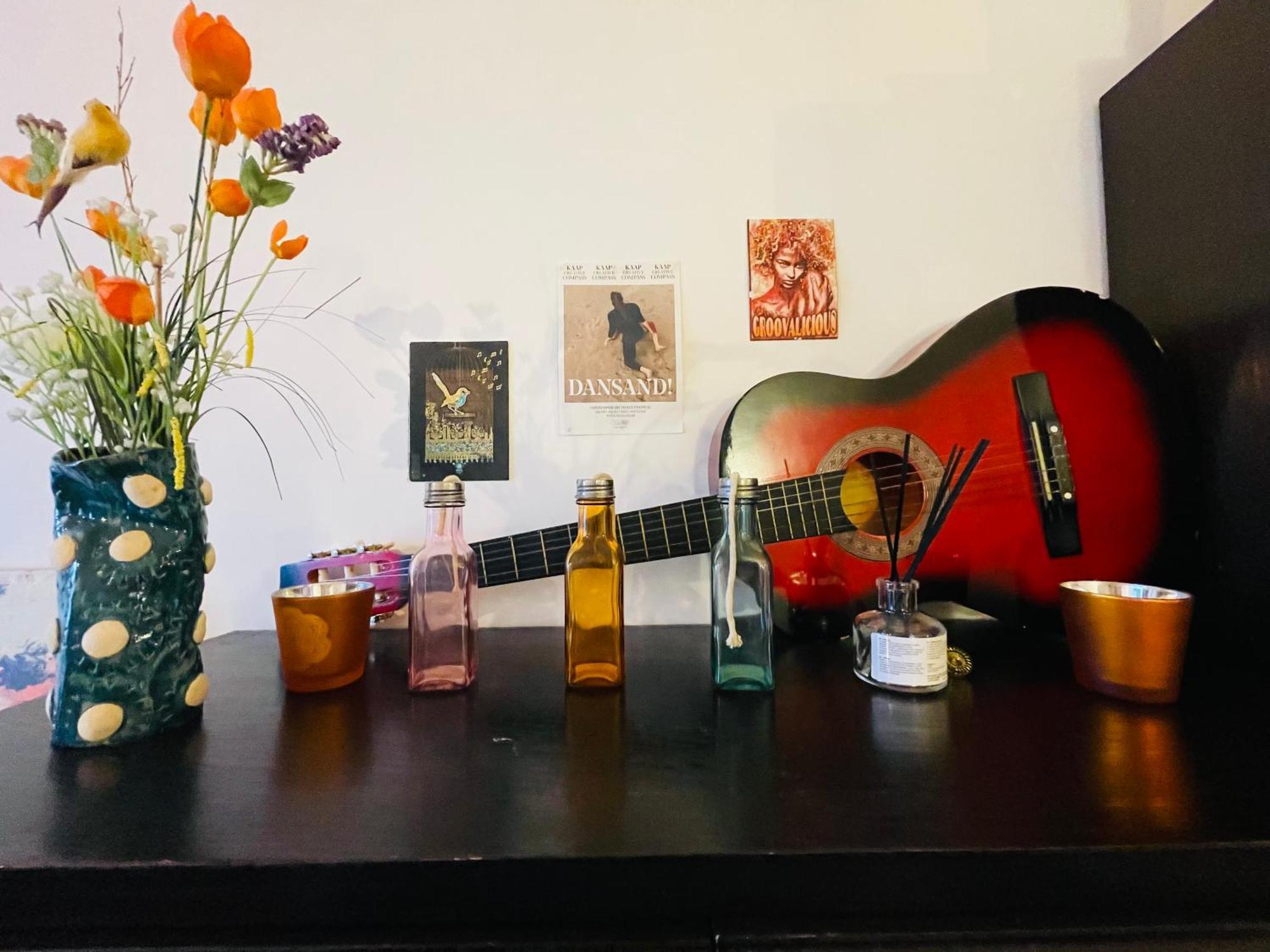 Quiet And Colorfull Flat In The Center Of Apartment